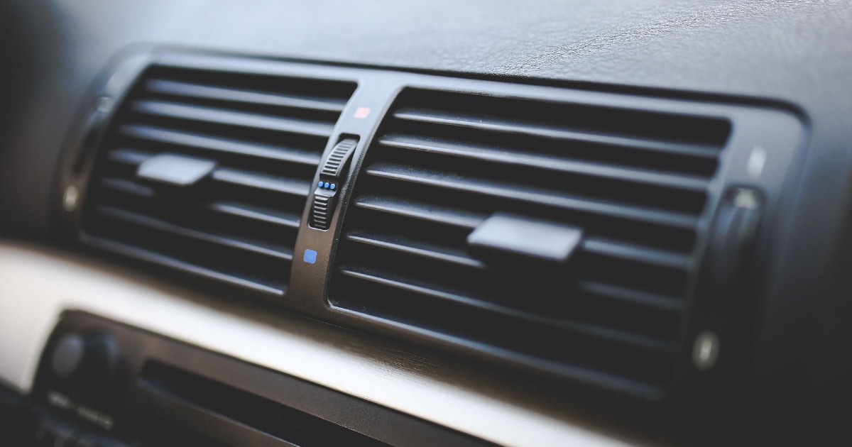 thumbnail AC Mobil Tidak Dingin? Cek Bagian Ini Dulu